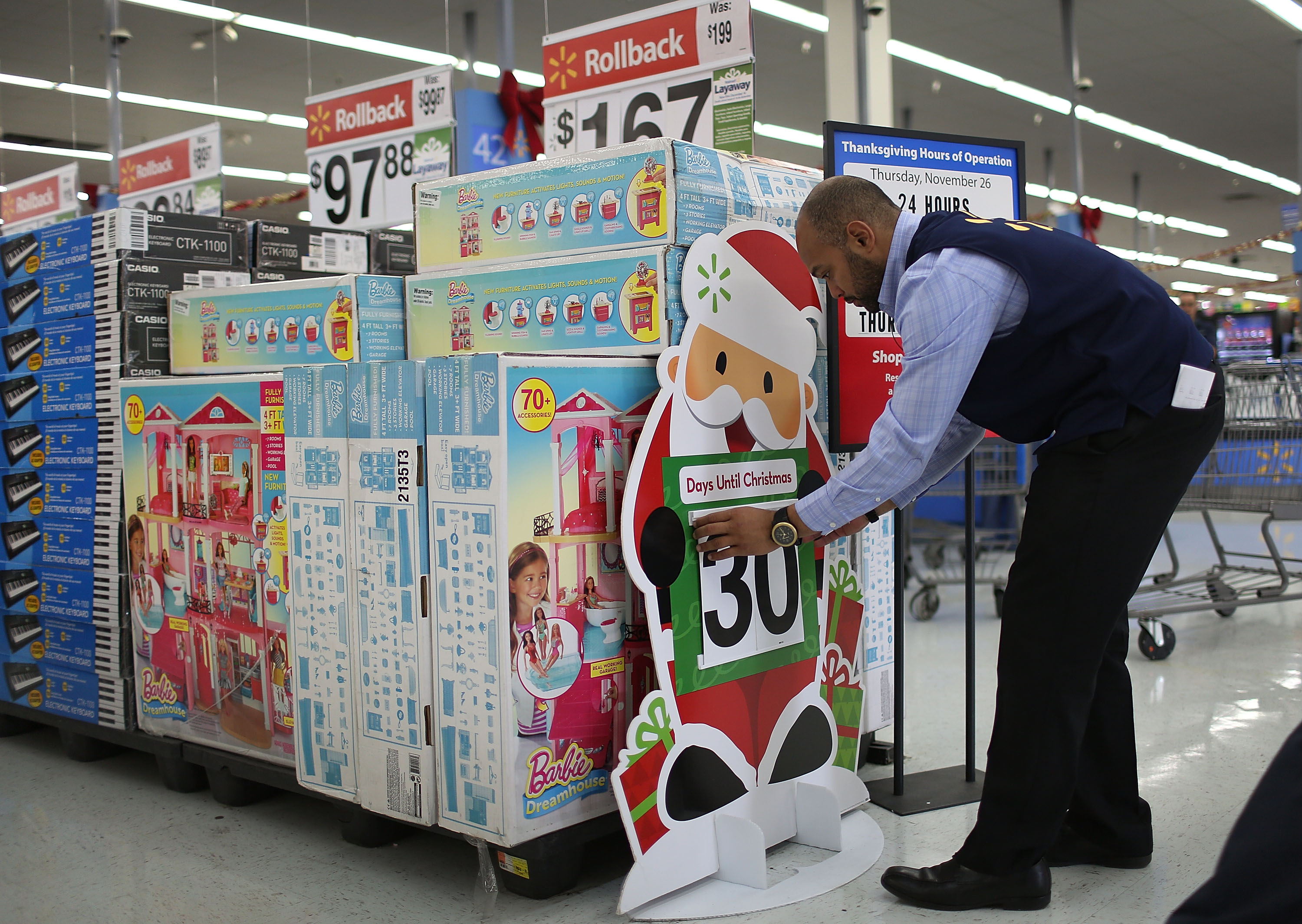 Wal-Mart Prepares For Black Friday Shopping Rush