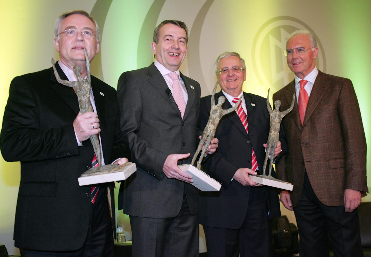 Germany Bids To Host FIFA Women's World Cup 2011