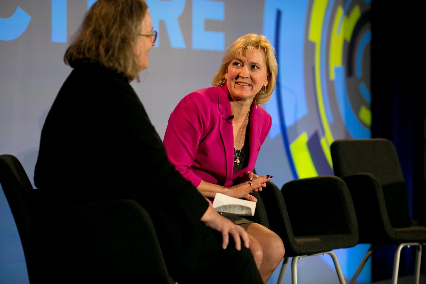 The FBI’s Head of IT Security Isn’t a Fan of Public Wi-Fi