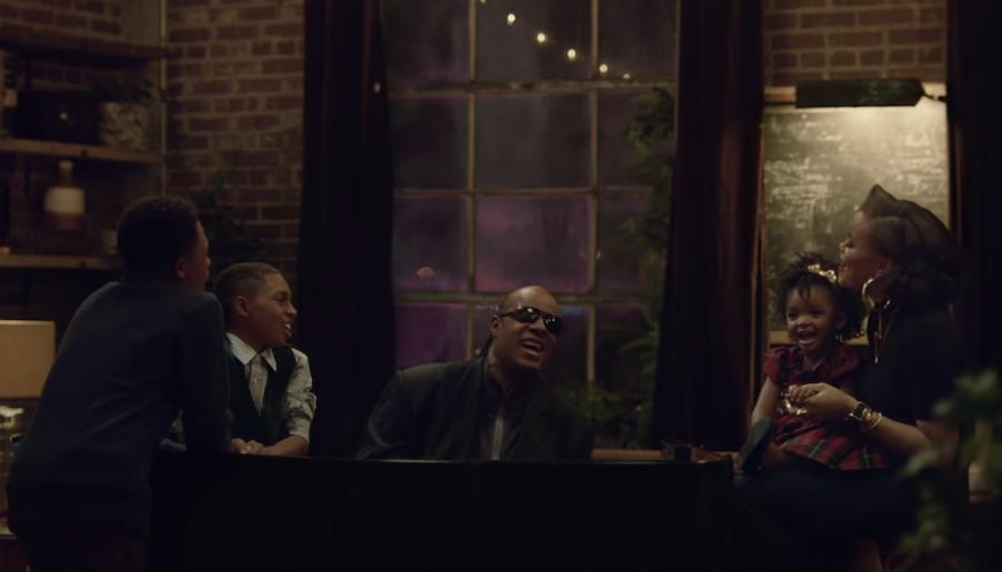 Look Who’s Singing a Christmas Duet for Apple