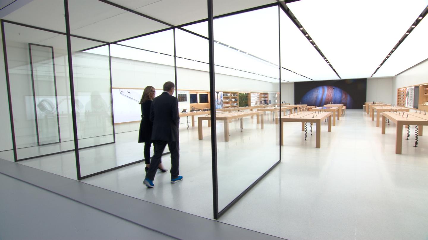 Go Inside Apple’s Top Secret Design Lab With ’60 Minutes’