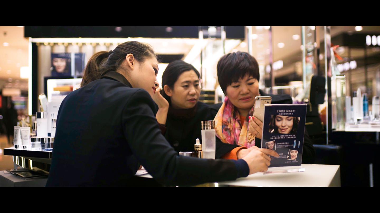 Alibaba’s New Payments Concept Lets Virtual Reality Shoppers Pay by Nodding