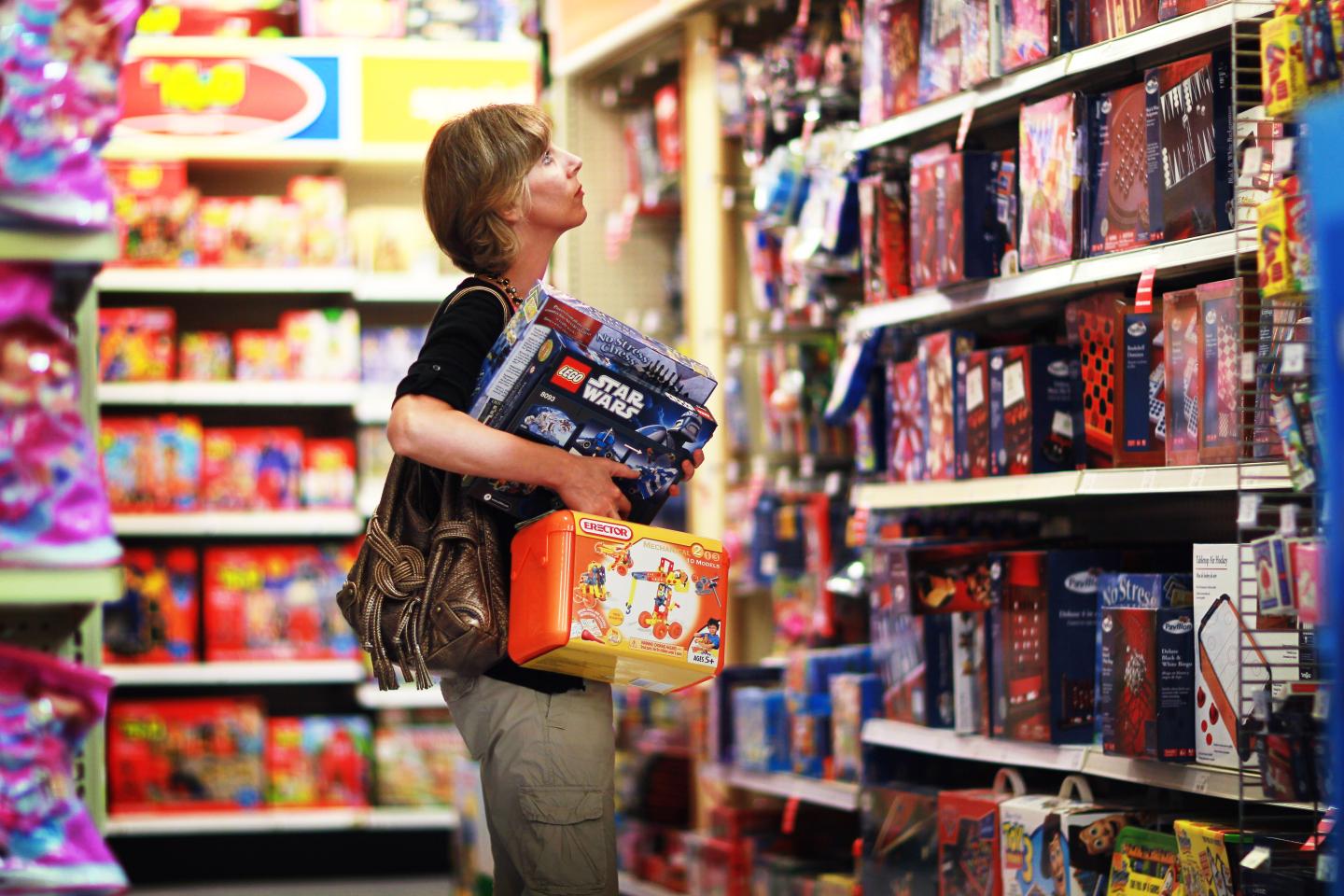 Toy-R-Us To Hire 45,000 For Holiday Work