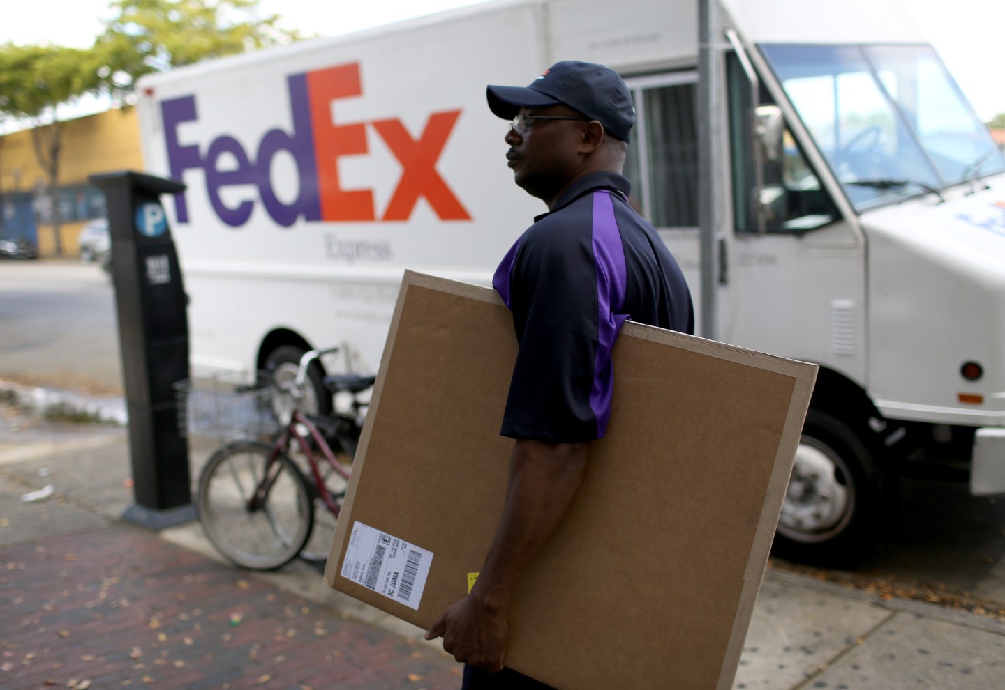 Fed Ex Acquires TNT Express For $4.8 Billion