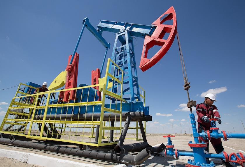 Oil Pumping Operations At Kazakh Oilfield Operated By EmbaMunaiGas