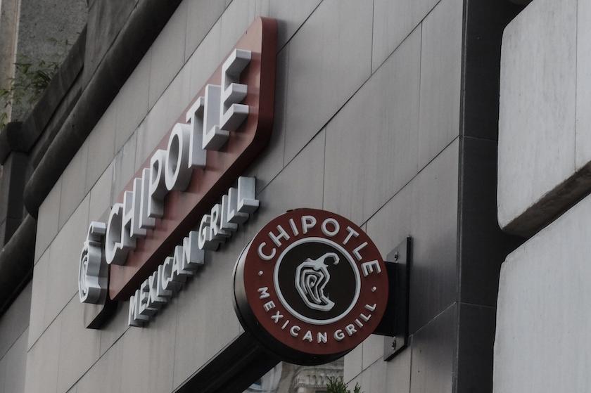US-ECONOMY-FOOD-CHIPOTLE