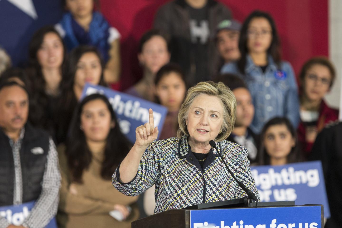 US-VOTE-DEMOCRATS-CLINTON