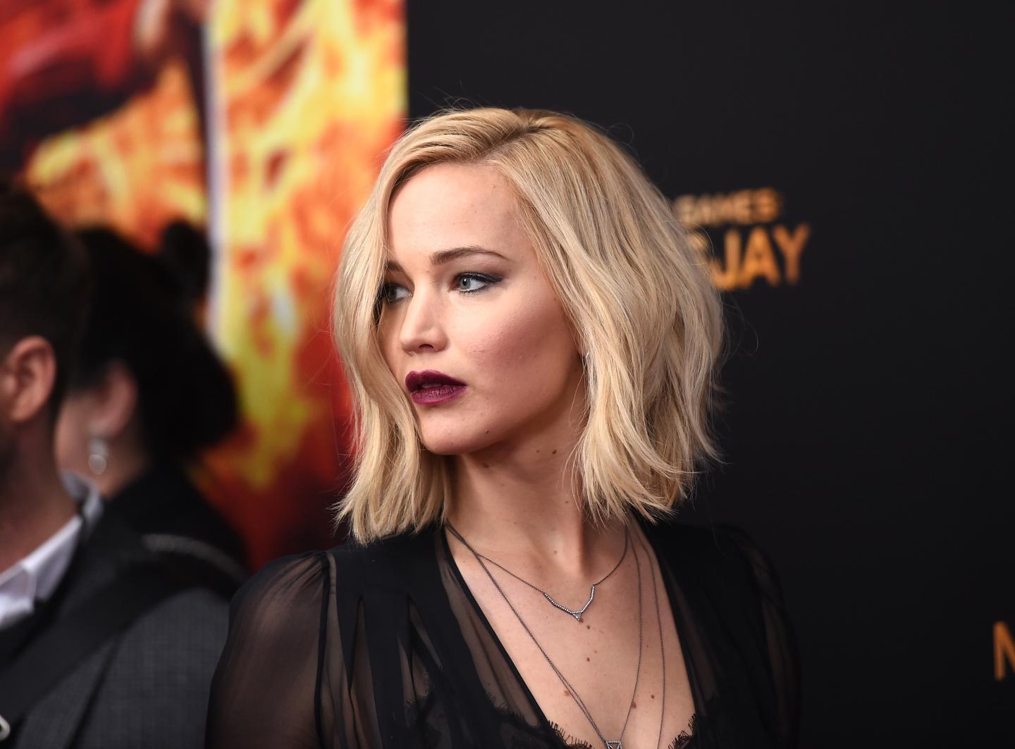 NEW YORK, NY - NOVEMBER 18:  Jennifer Lawrence attends "The Hunger Games: Mockingjay- Part 2" New York Premiere at AMC Loews Lincoln Square 13 theater on November 18, 2015 in New York City.  (Photo by Jamie McCarthy/Getty Images) *** Local Caption *** Jennifer Lawrence