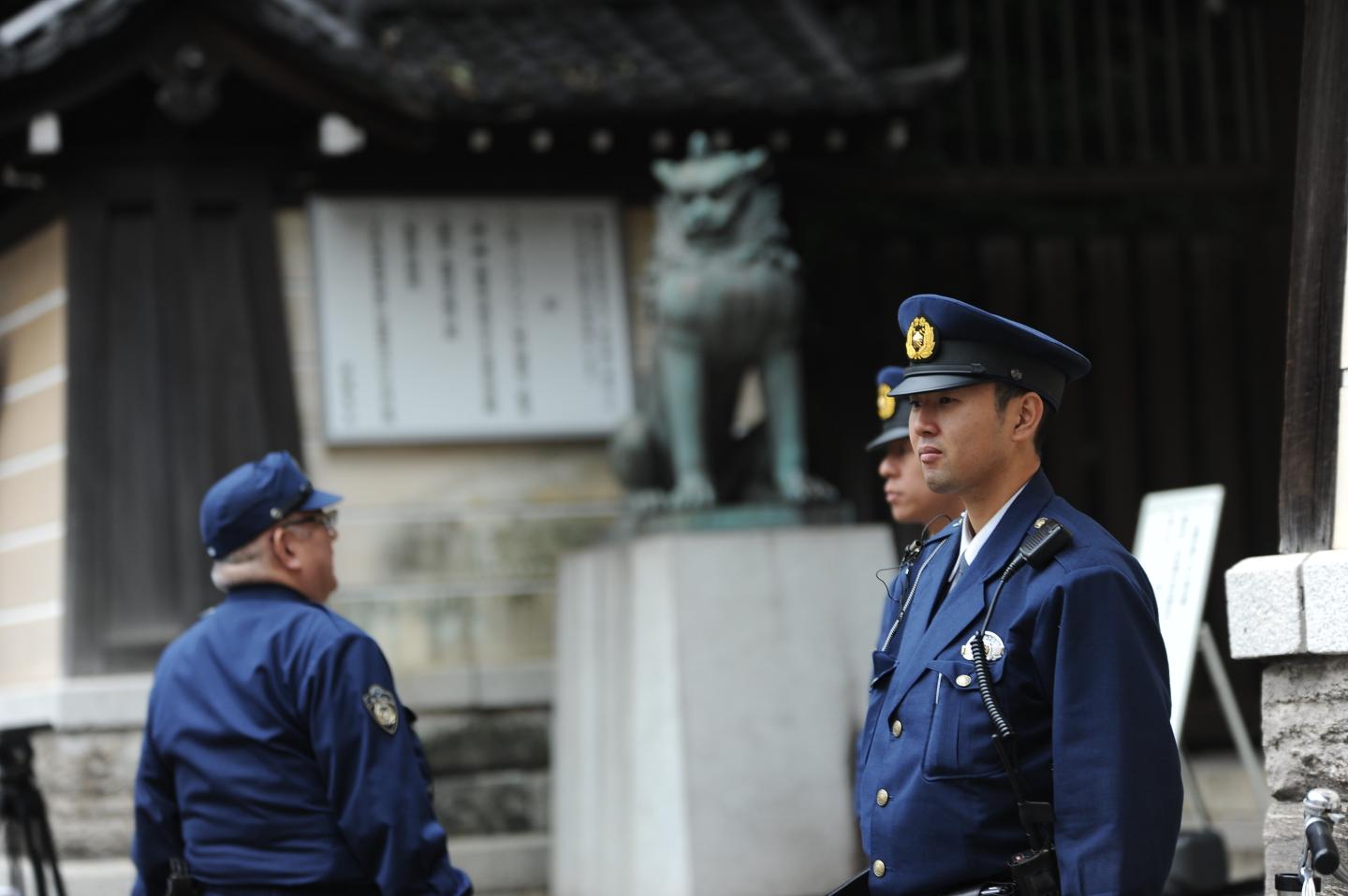 Blast in the war-related temple in Tokyo