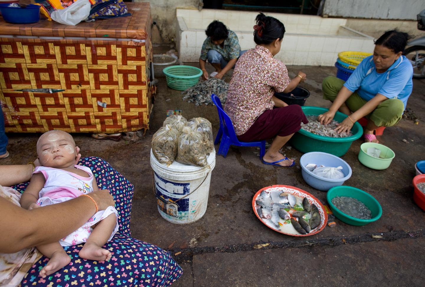 THA: Thailand's Burmese Migrant Workers Face Possible Deportation As Thailand Deadline Looms