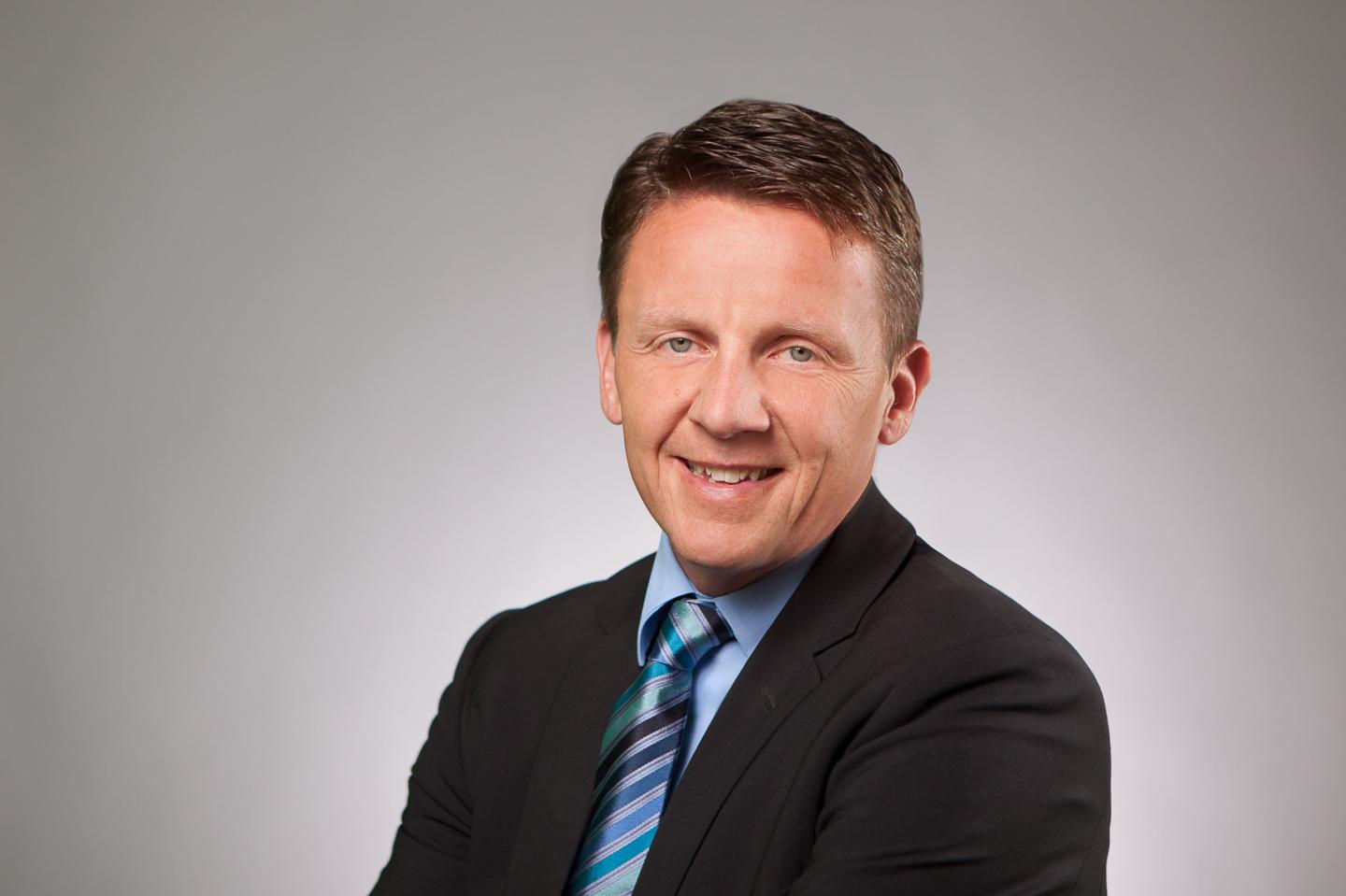 Data Storage King EMC Finally Gets With the Times