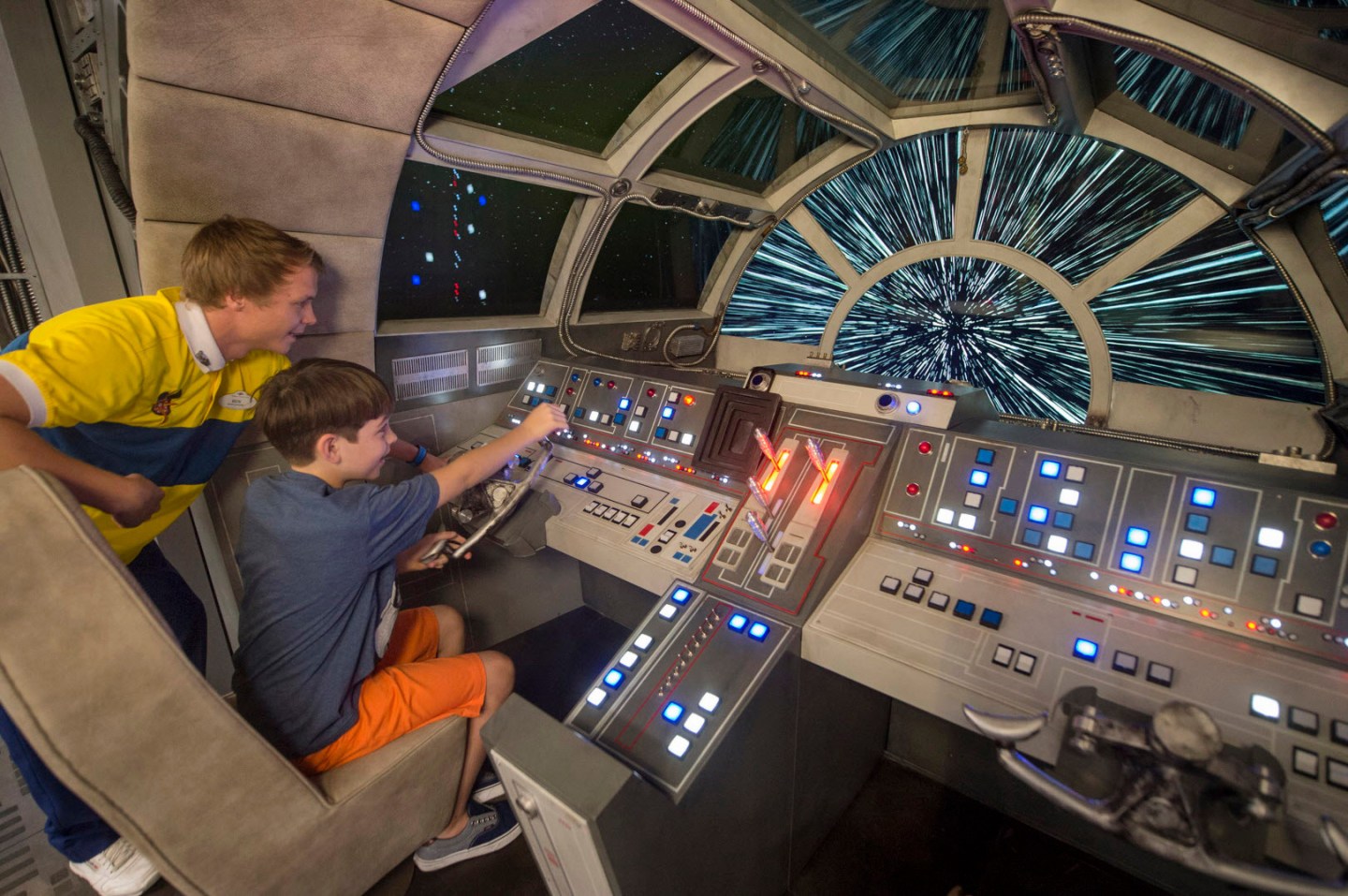 StarWarsMillenniumFalconDisneyDream