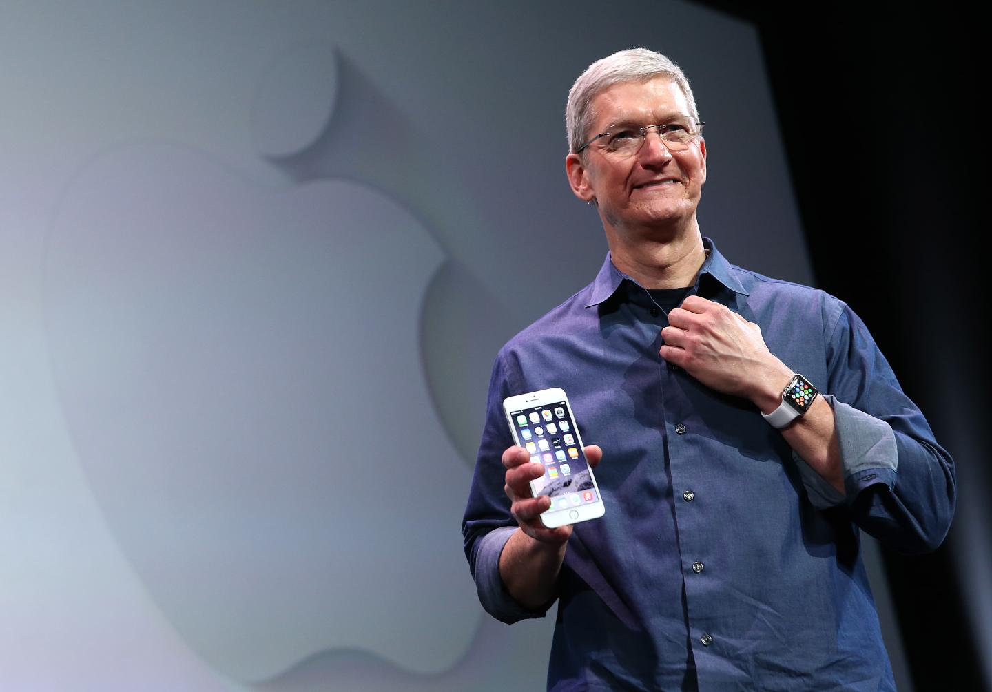 Apple Unveils iPhone 6