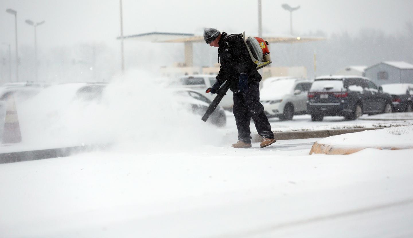Big Snowstorm Airlines