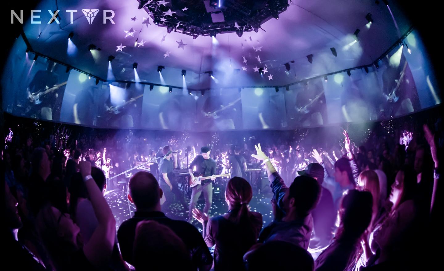 Apple Taps Leading Researcher in VR, AR Play
