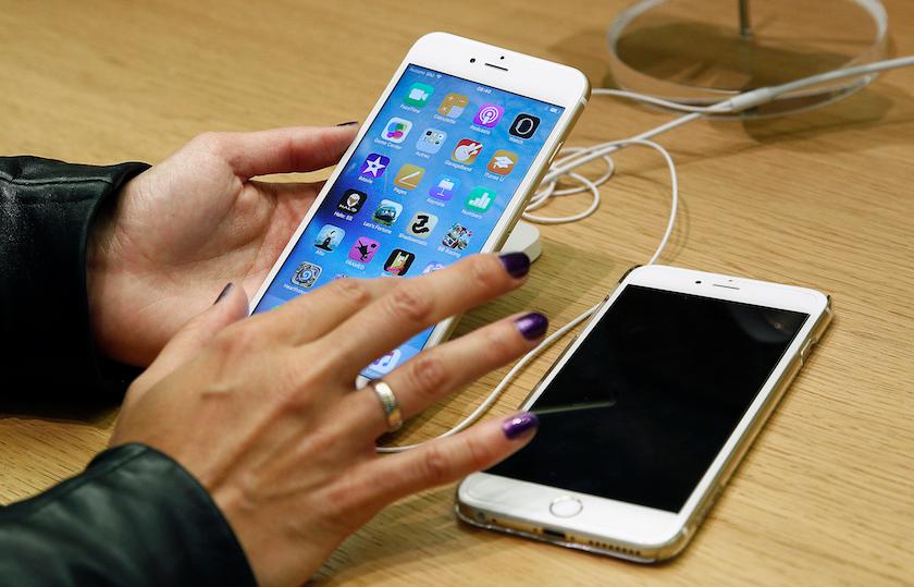 Apple's I Phone 6S : Launch at Apple Opera Store In Paris
