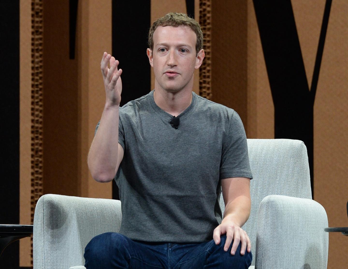 speaks onstage at the Vanity Fair New Establishment Summit at Yerba Buena Center for the Arts on October 7, 2015 in San Francisco, California.