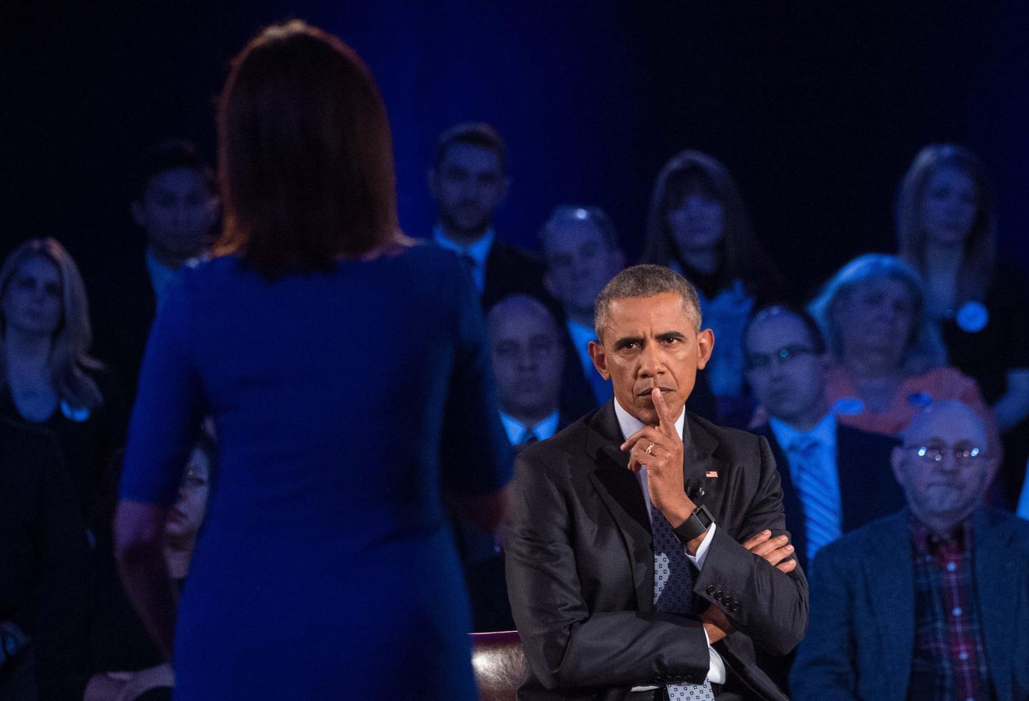 US-POLITICS-GUNS-OBAMA