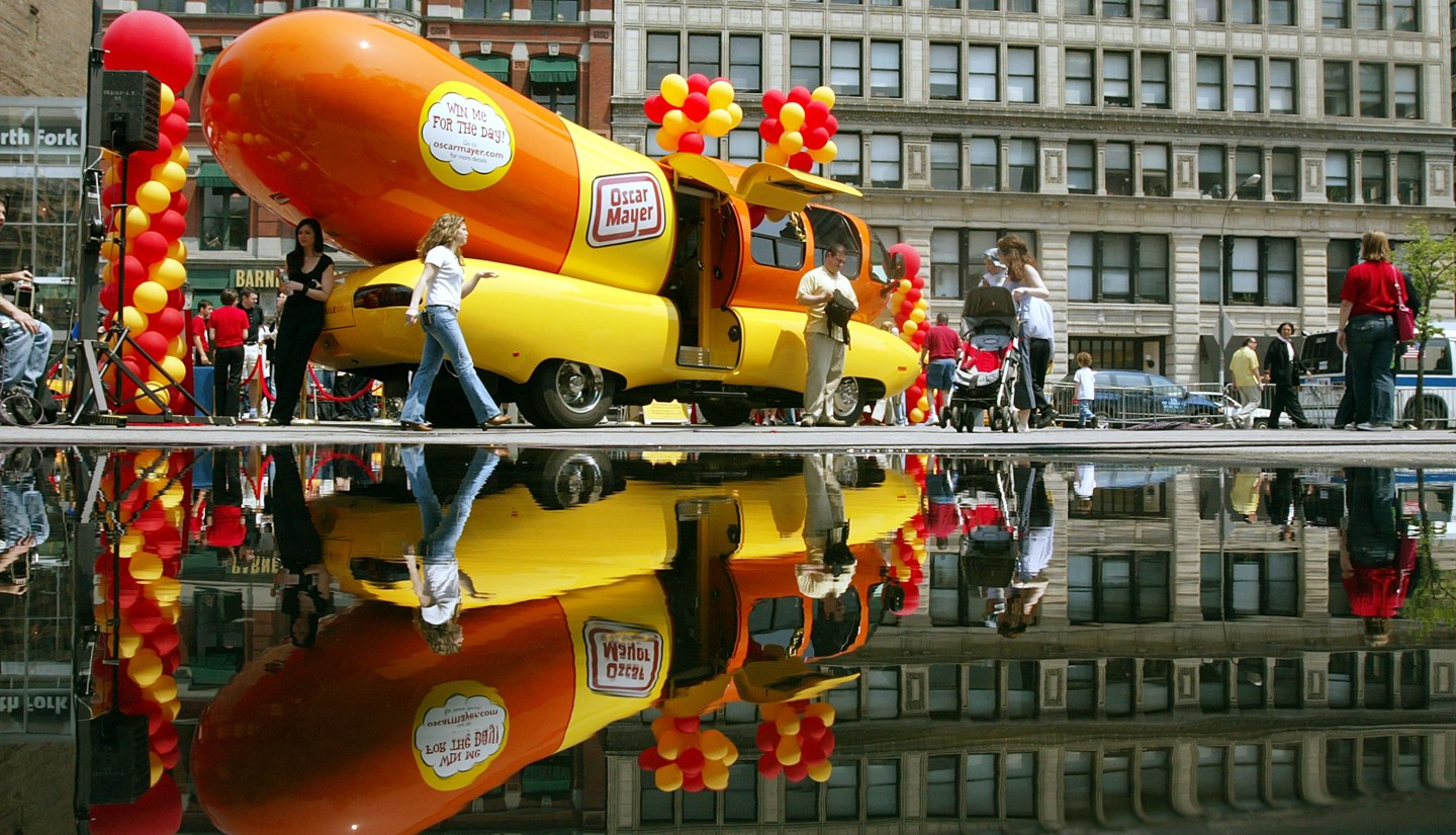 Oscar Mayer Wienermobile Kicks Off Summer Tour