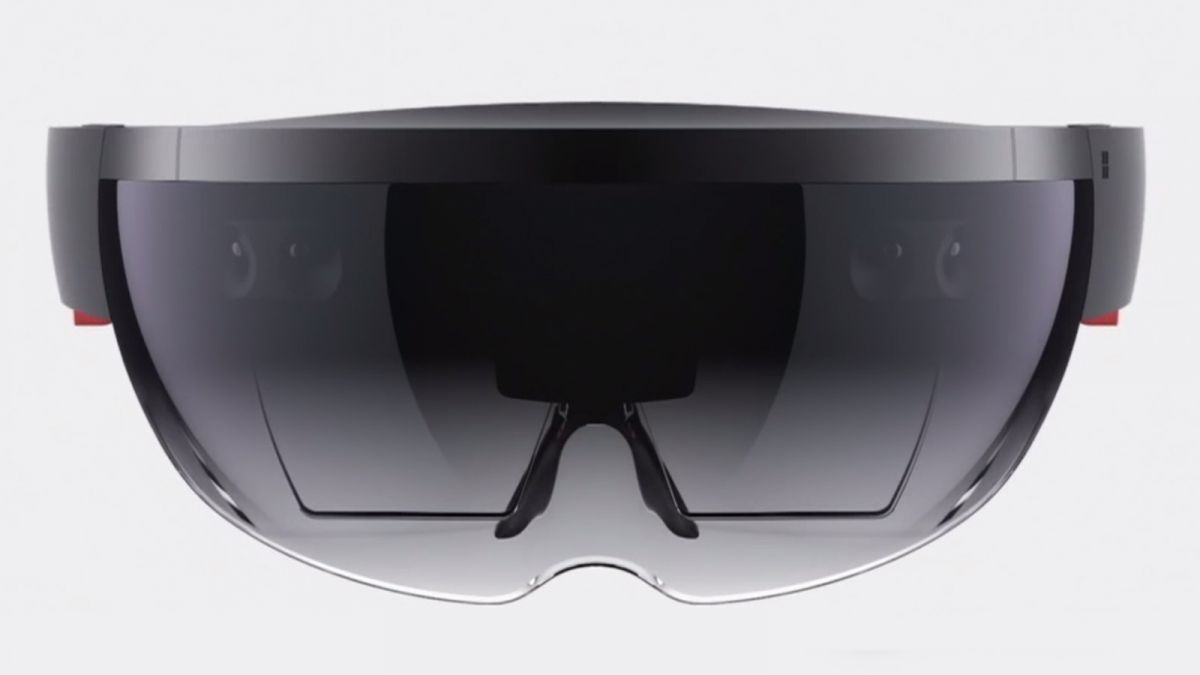 Microsoft HoloLens Beat All VR Headsets in Traffic, Interest