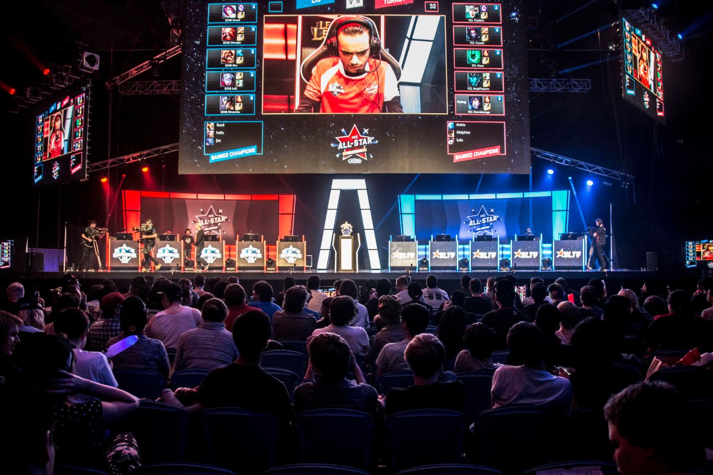 Why Twitter Just Added a Gaming Vertical
