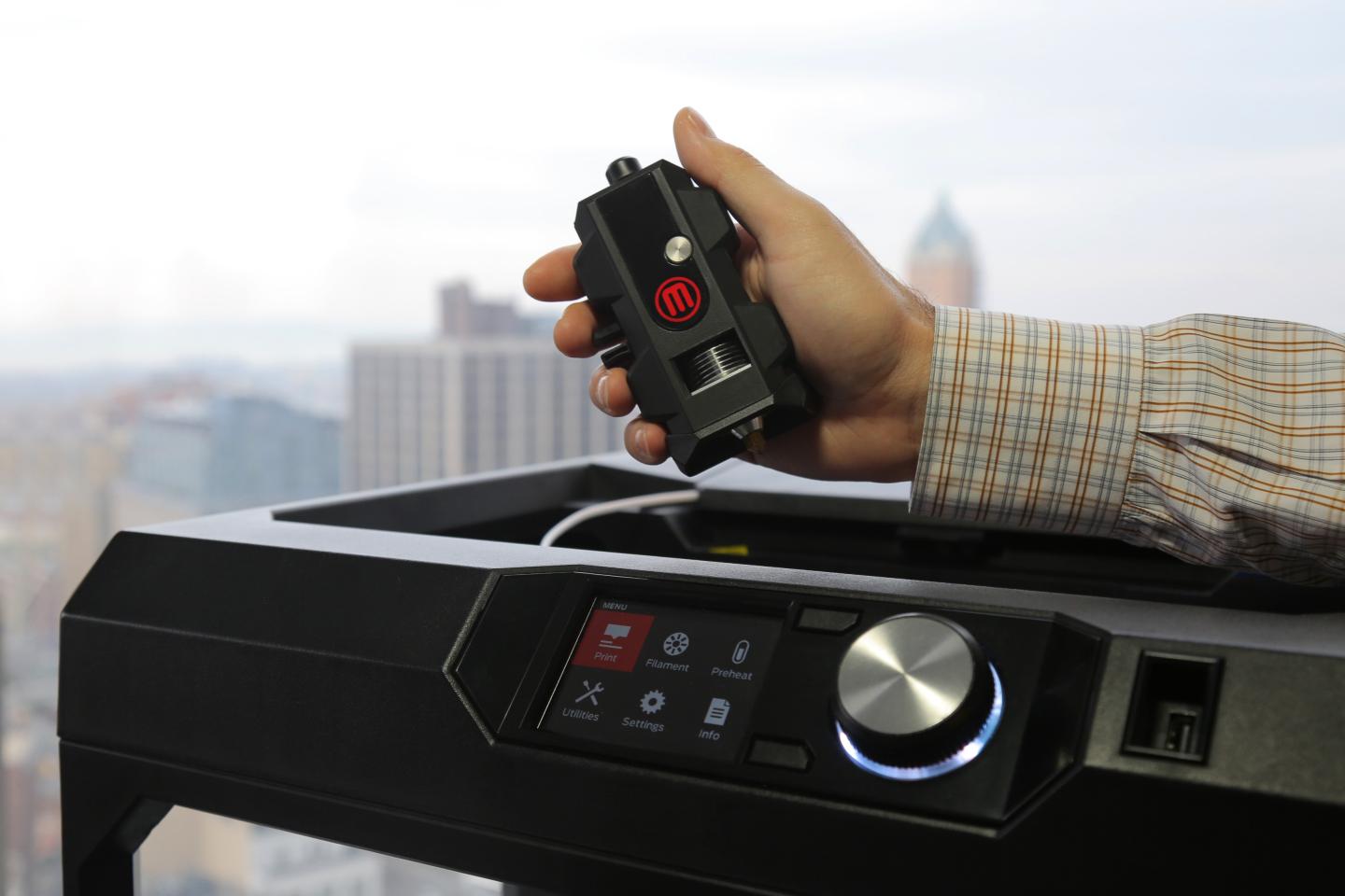 MakerBot Replaces Crucial—and Flawed—3D Printer Part