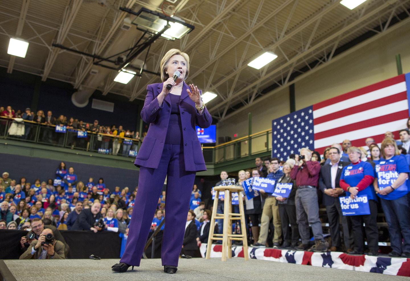 Presidential Candidate Hillary Clinton Holds New Hampshire Campaign Stop
