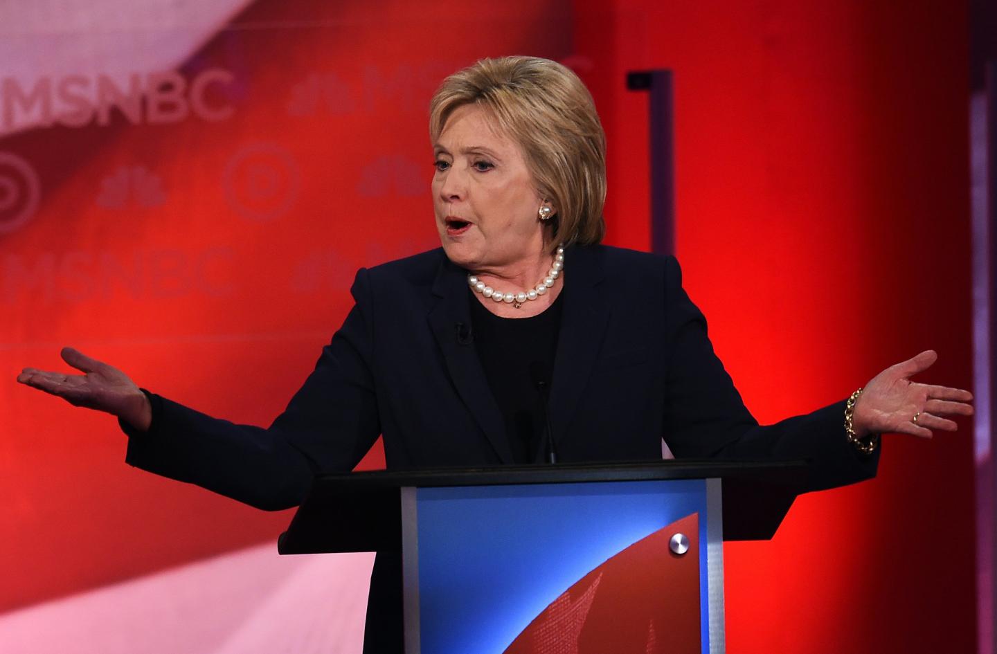 US-VOTE-DEMOCRATS-DEBATE