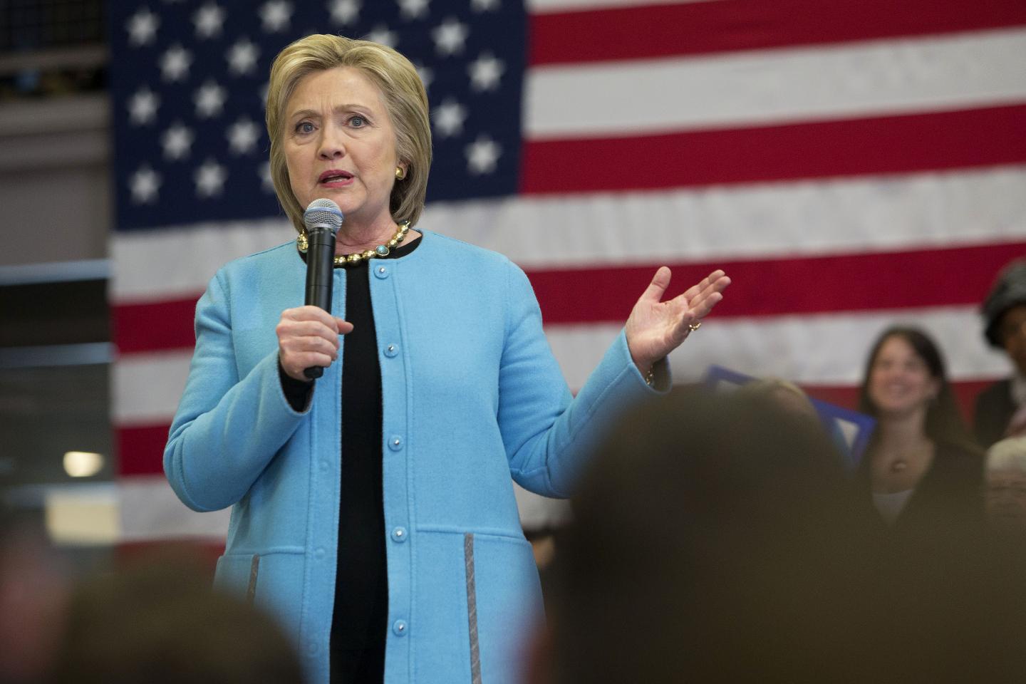 Presidential Candidate Hillary Clinton Holds Campaign Events With Bill And Chelsea Clinton