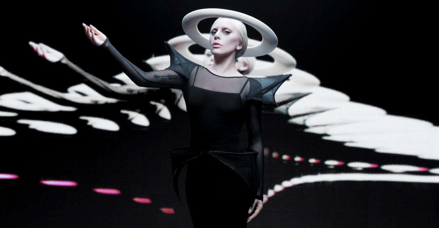 Lady Gaga and Intel joined forces at the Grammy Awards on Feb. 16, 2016 to pay tribute to David Bowie.