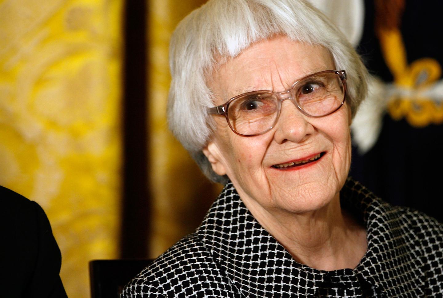 Harper Lee Dies at 89