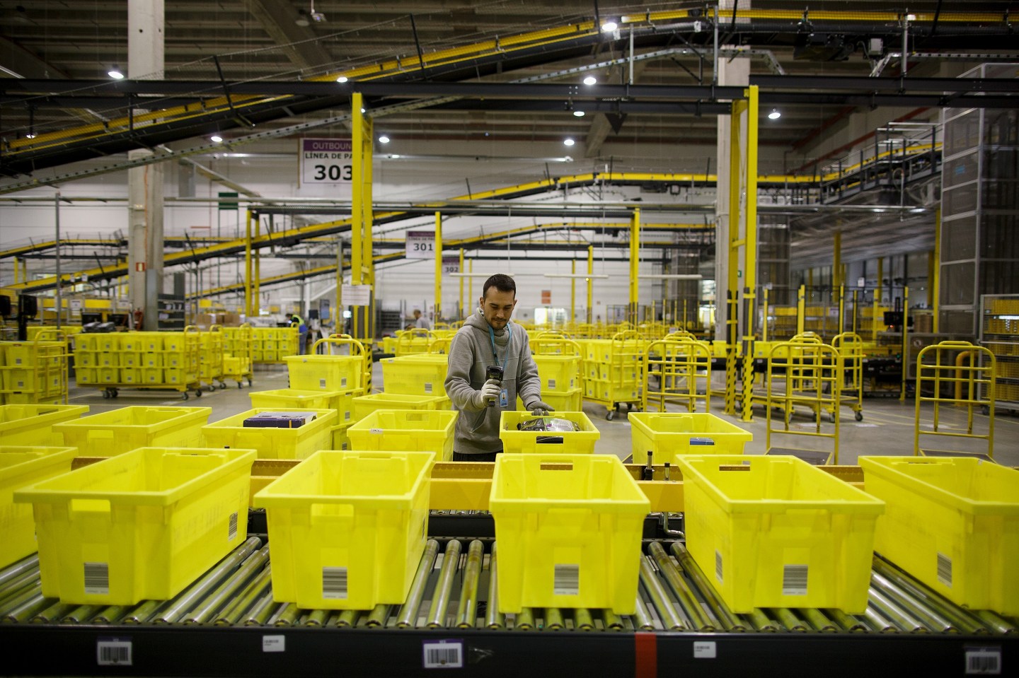 Amazon - Most Admired 2016