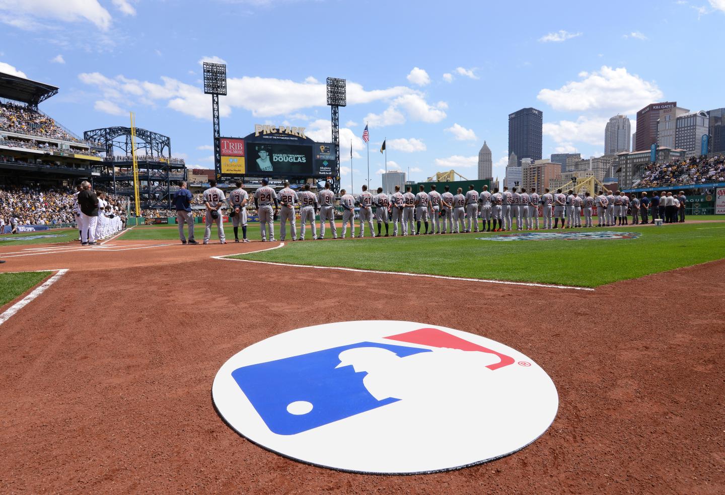 Detroit Tigers v Pittsburgh Pirates