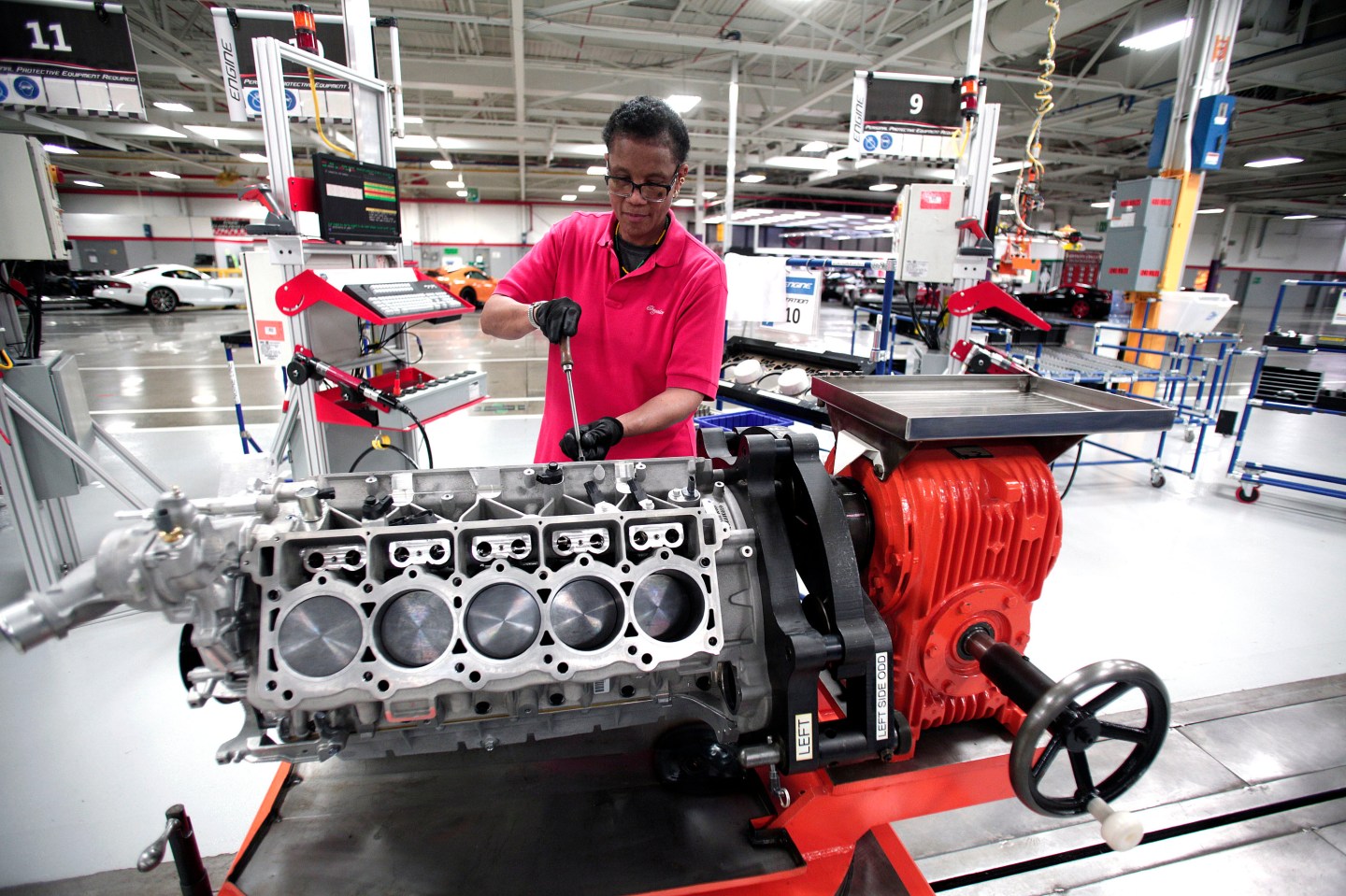 Detroit Assembly Plant Manufactures Flagship Dodge Viper