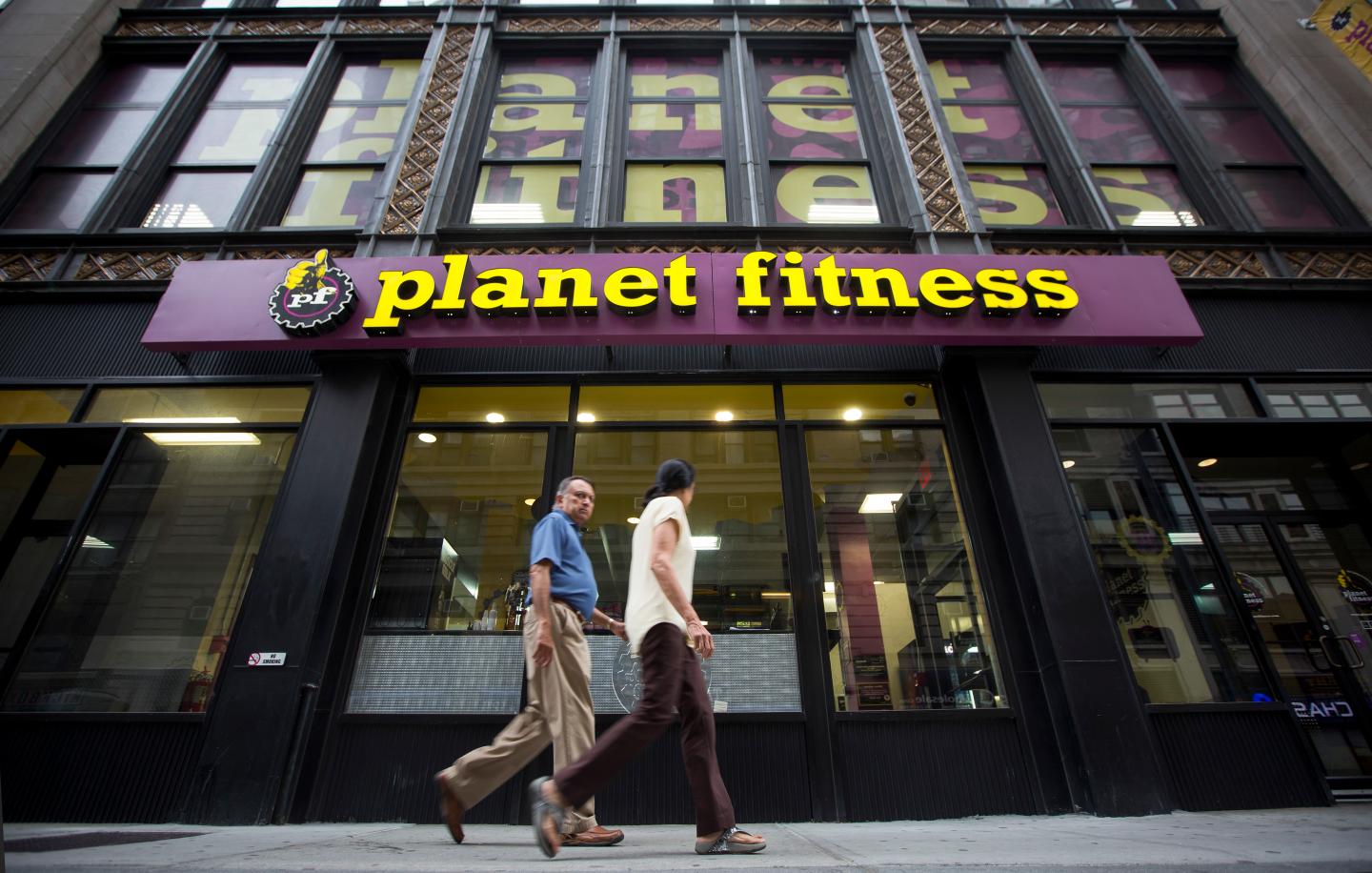 Planet Fitness Inc. Locations Ahead Of Earns