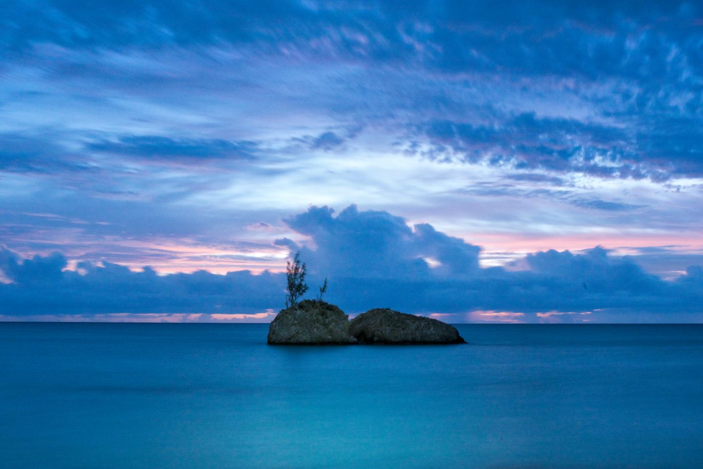 The giant boulders of Eleuthera