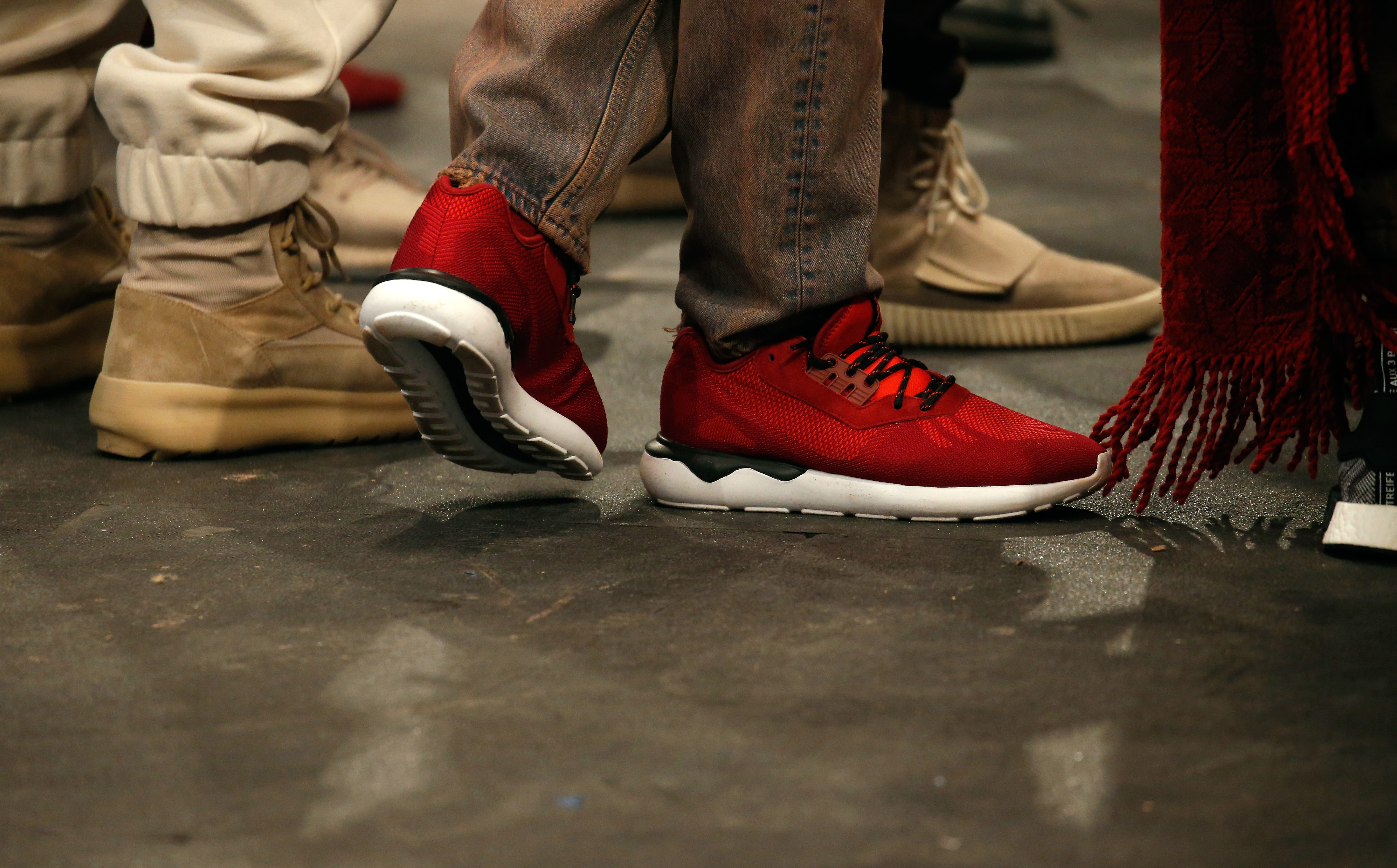 kanye west yeezy slave shoes