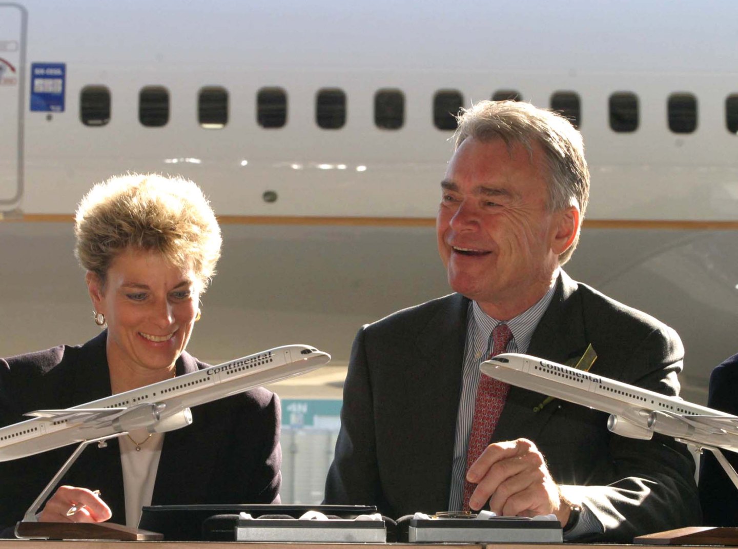Gordon Bethune, right, CEO, Continental Airlines , joins Car