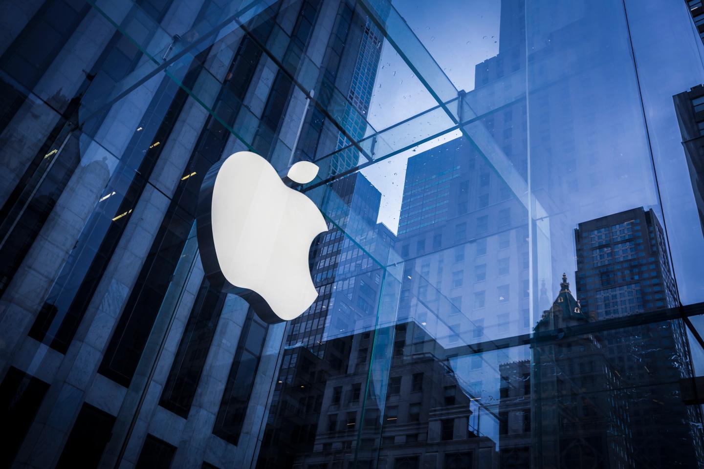 Former Homeland Security Chief Talks Apple, FBI, And Encryption