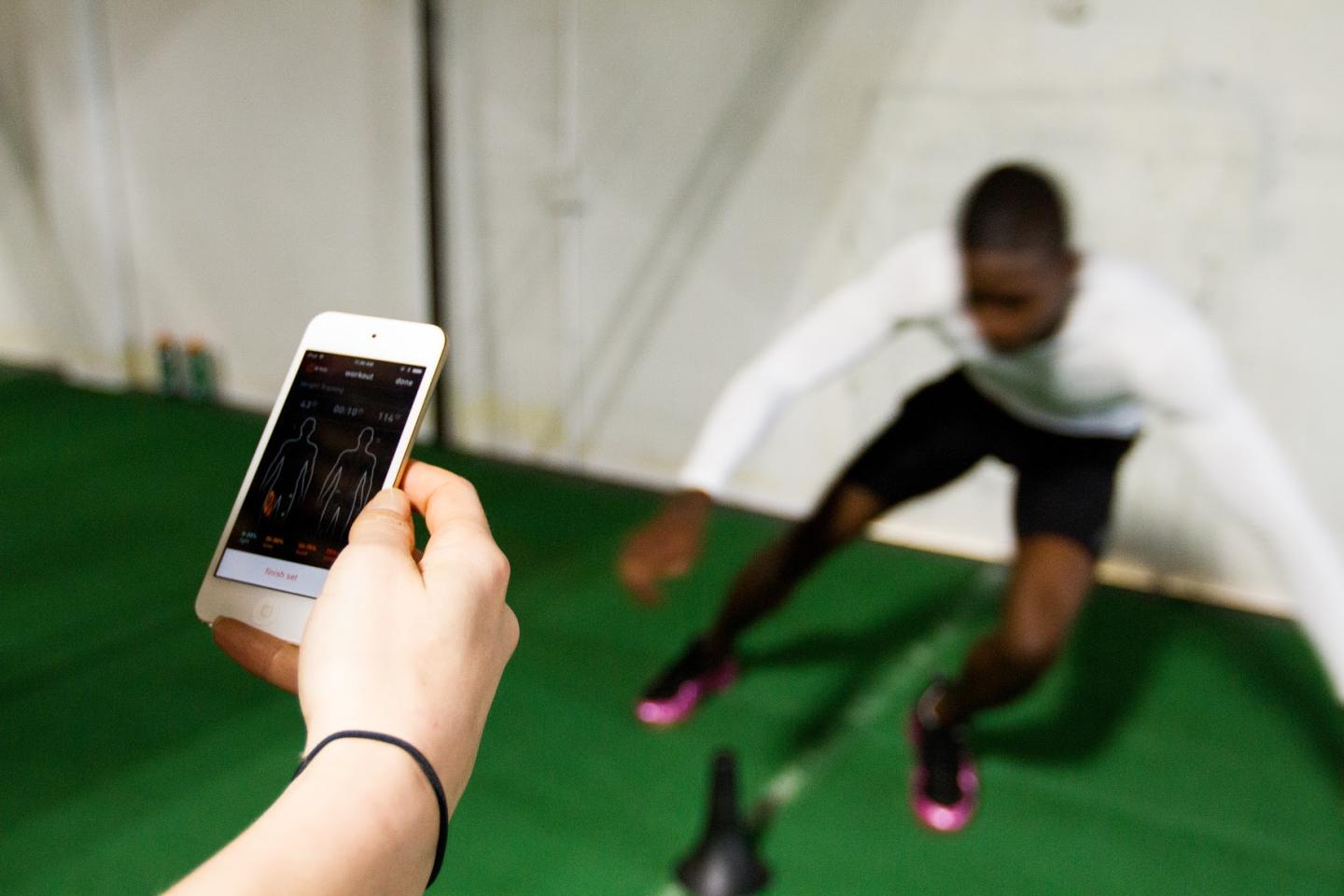 Athos smart fitness system