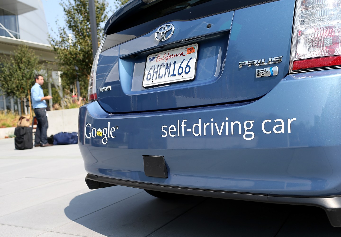 Gov. Brown Signs Legislation At Google HQ That Allows Testing Of Autonomous Vehicles