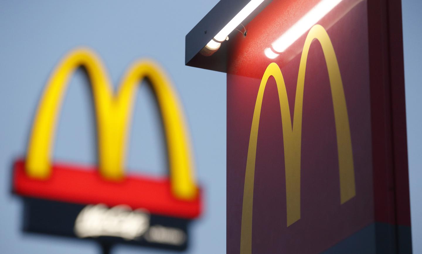 Big Investors Push McDonalds, Yum! and Domino’s to Drop Antibiotics
