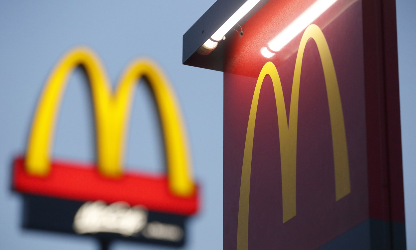 Big Investors Push McDonalds, Yum! and Domino’s to Drop Antibiotics