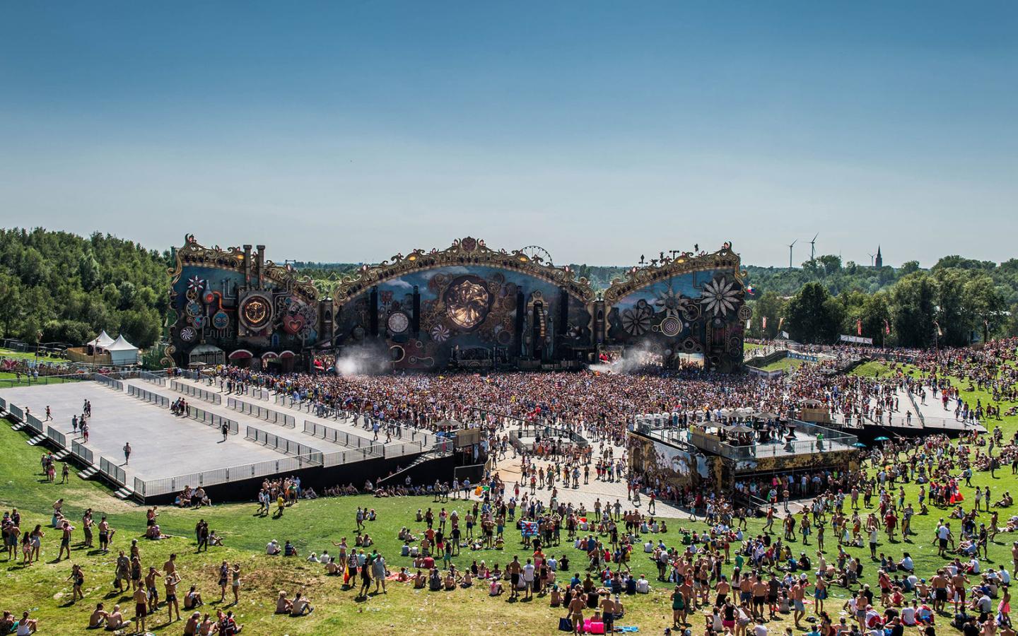2016 Music Festivals Worth Traveling for