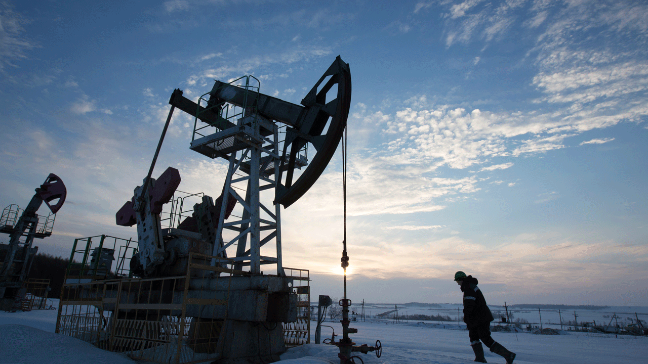 Here’s Why Some Huge Hedge Funds Think Oil Prices Could Plunge Again