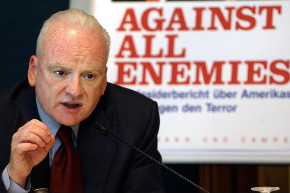 Why This Former U.S. Counterterrorism Chief Supports Apple