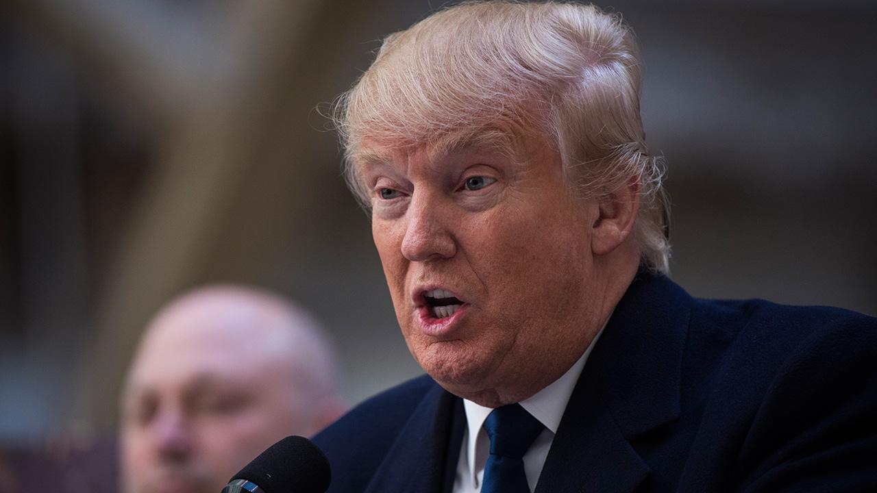 Donald Trump Threatens to ‘Spill the Beans’ on Ted Cruz’s Wife