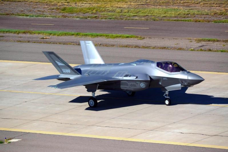 Only One of Six Air Force F-35s Could Actually Take Off During Testing
