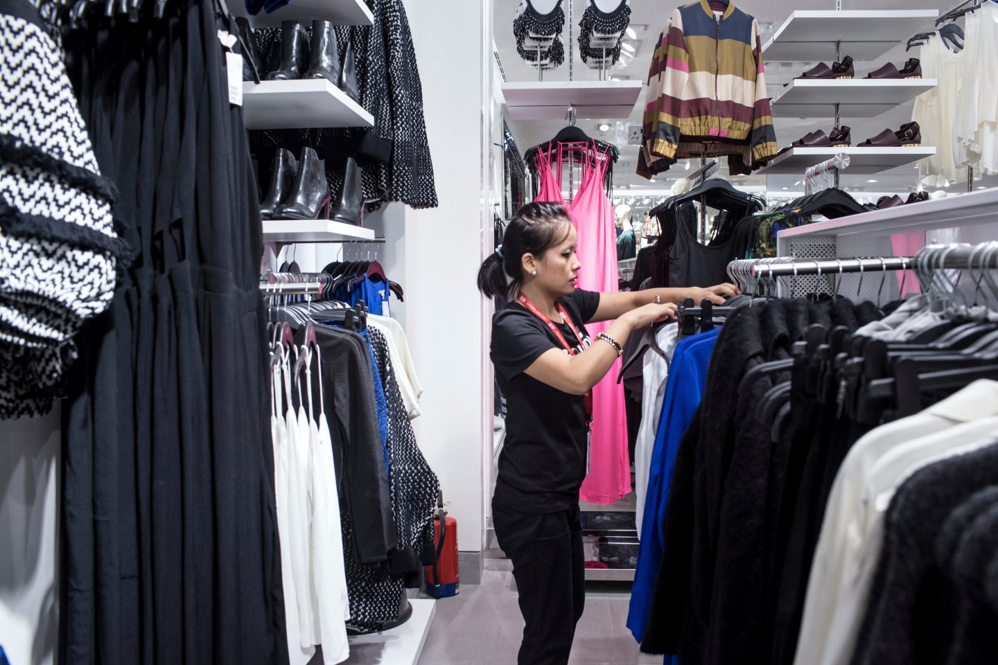 Inside India's First A Hennes &amp; Mauritz AB Store As It Opens To The Public