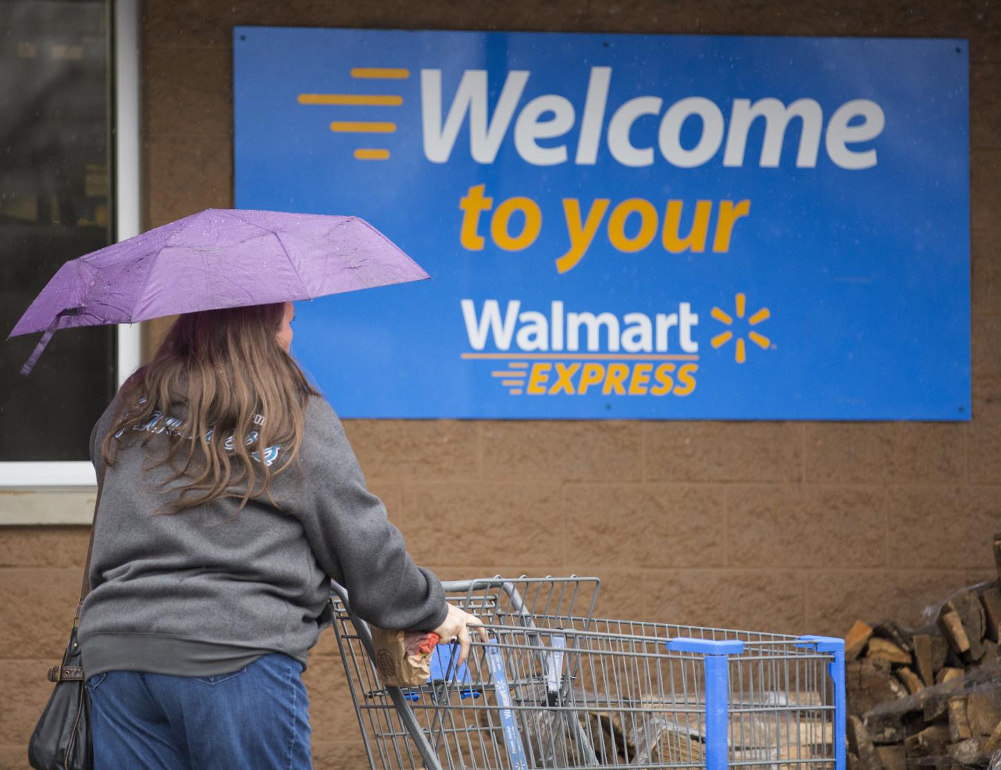 Wal-Mart to Close Hundreds of Stores, Affecting 16,000 Jobs
